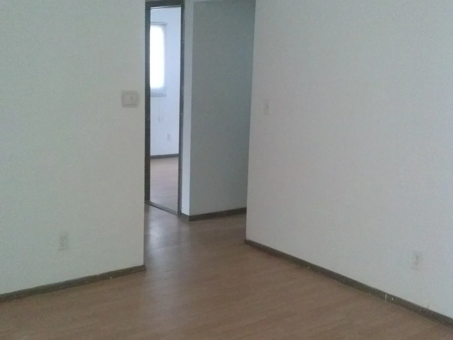 2 bed, 1100 sqft, $925 — Photo 3