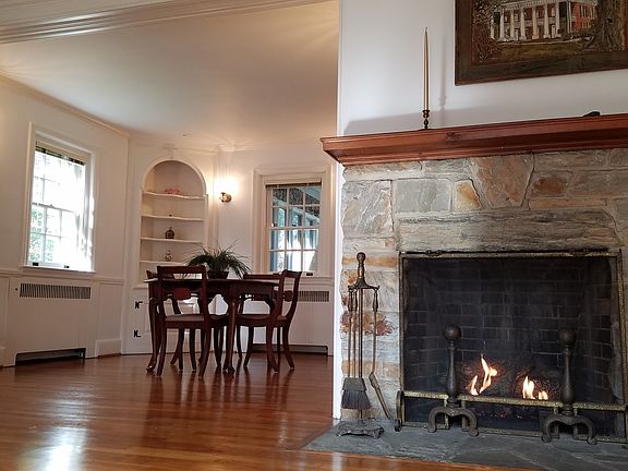 5th image of 151 Kready Ave