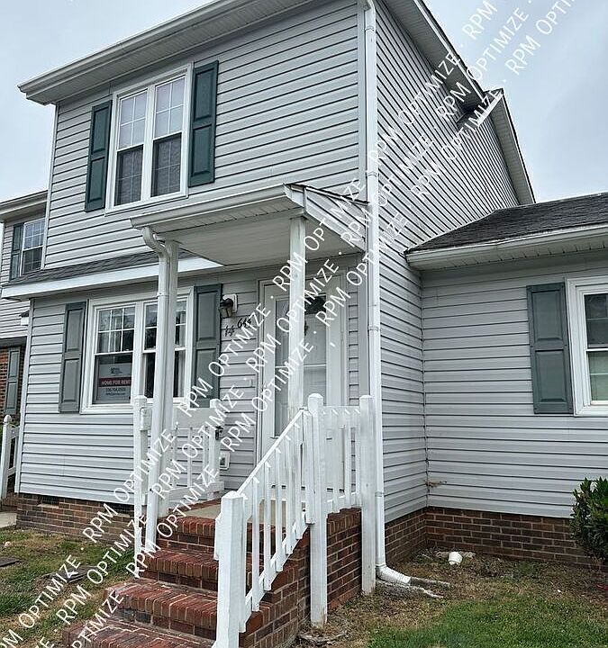 1st image of 644 Sheridan Pl #14