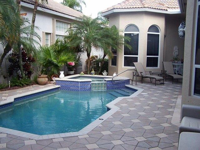 1st image of 6854 Fairway Lakes Dr