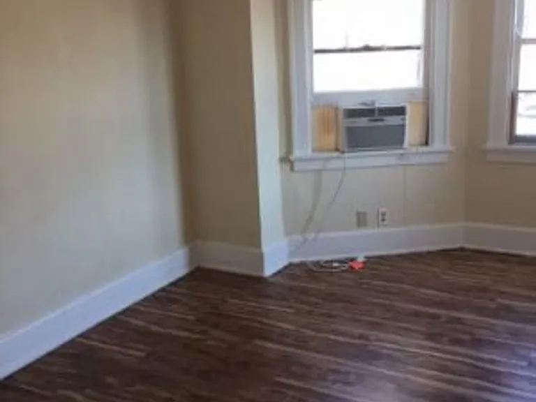 2817 Glendora Ave — Photo 6