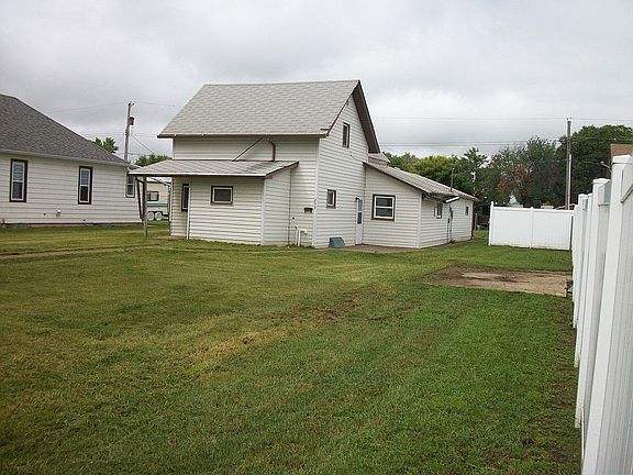 2nd image of 203 S 2nd St