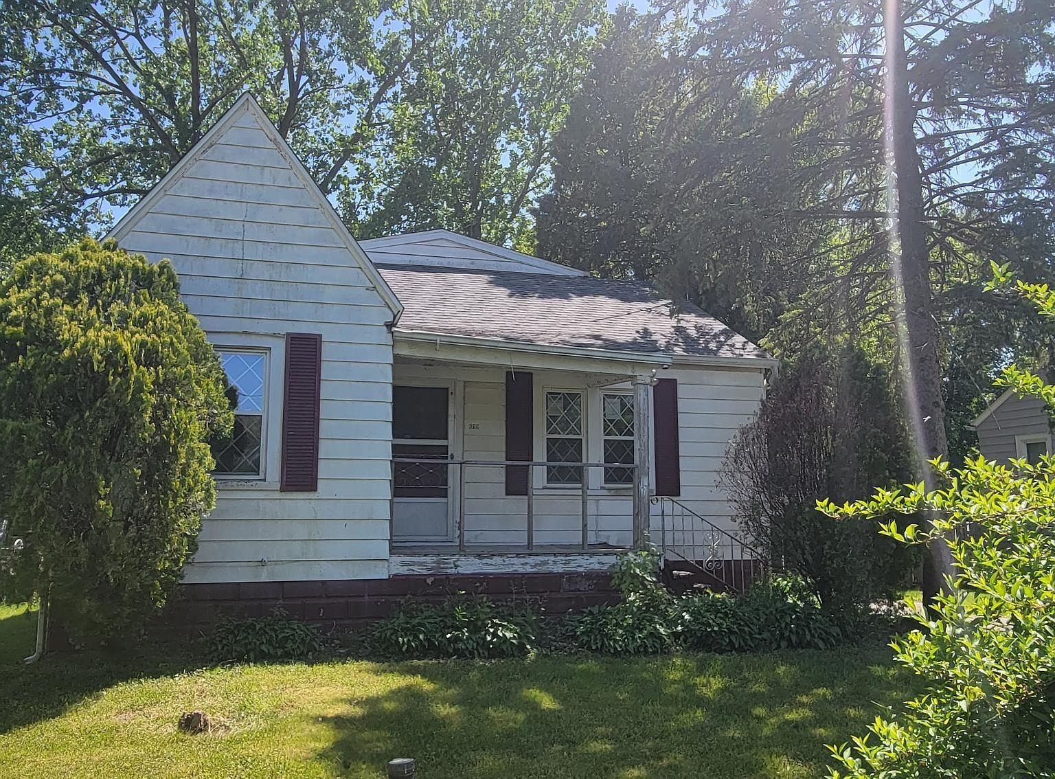 619 W Sterns Rd, Temperance, MI 48182 | Zillow