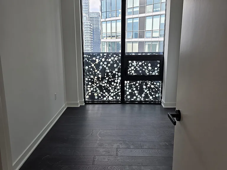 55 Charles St E #2706 — Photo 44