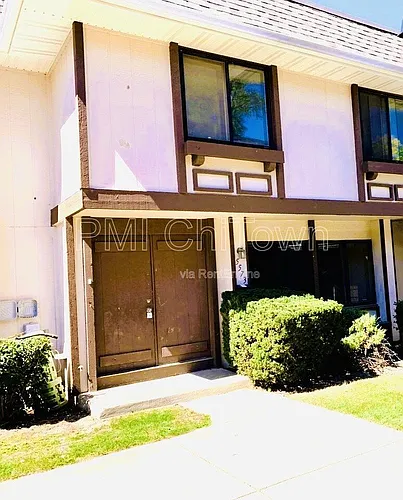 5573 Court F Photo 1