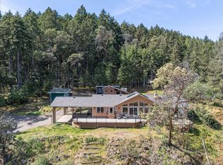 2004 Rena Rd, Nanaimo, BC V9P 9B1