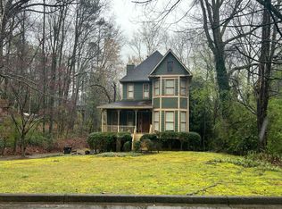 220 Farm Trak, Roswell, GA 30075