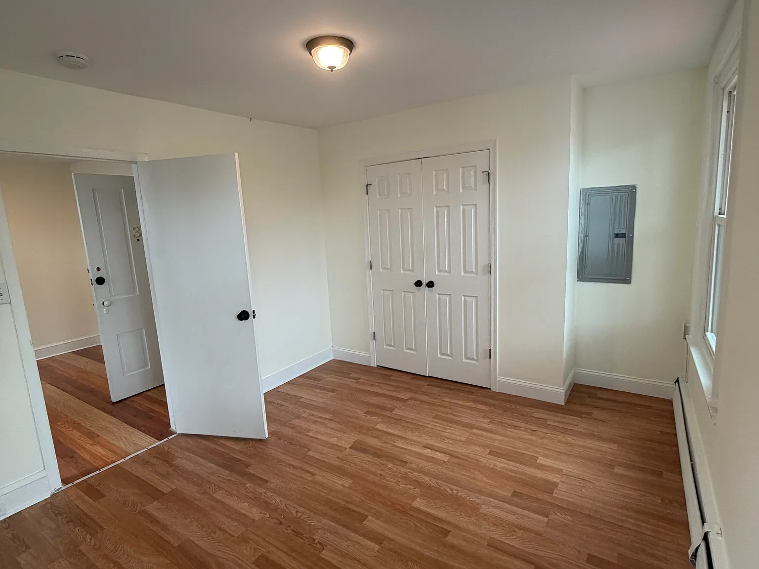 153 Main St — Photo 3
