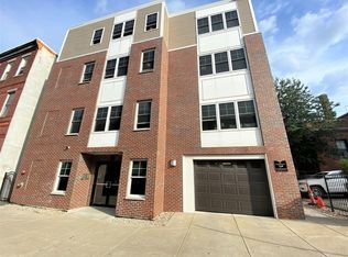 41 Saratoga St #3W, Boston, MA 02128