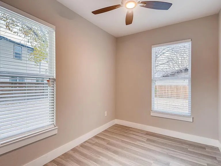6810 Cruz St #2 — Photo 14