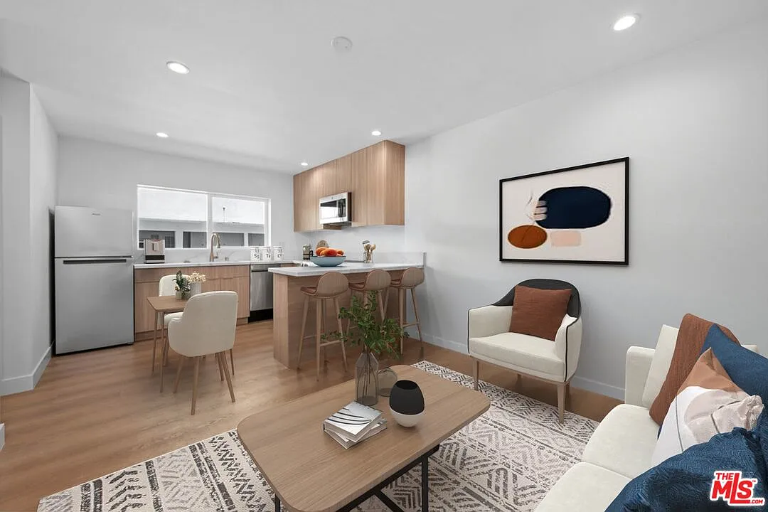 1 bed, 1.0 bath, 500 sqft, $3,199 — Photo 1
