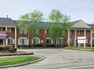 Mulberry row apartments, Ann Arbor, MI 48108