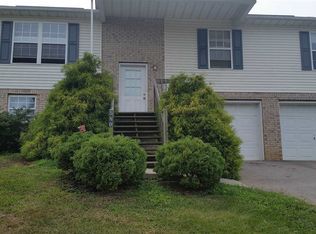Joshua Dr, Dandridge, TN 37725