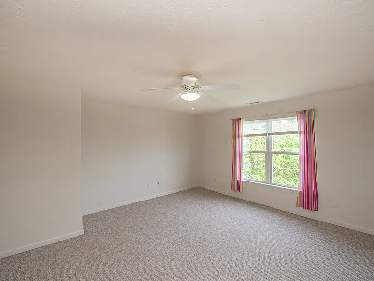 1940 Ellison Dr — Photo 21