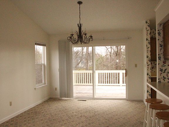 Dining room opens to deck