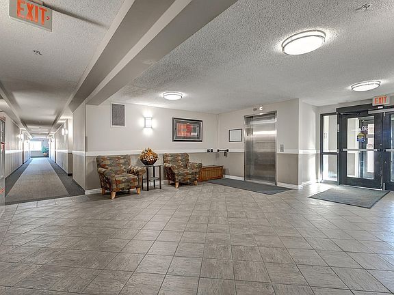 4th image of 6 Spruce Ridge Dr #208
