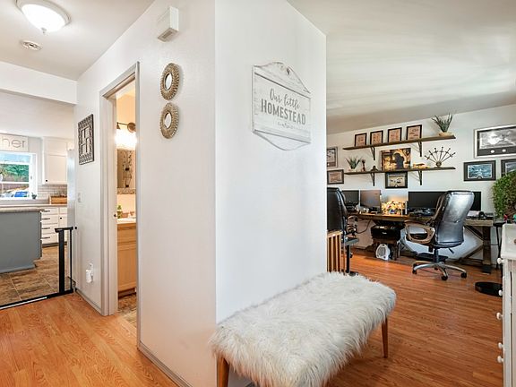 4th image of 19515 16th Avenue Ct E