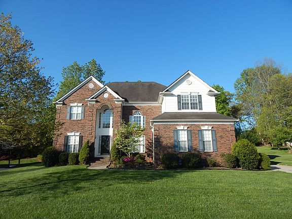 2nd image of 190 Castles Gate Dr