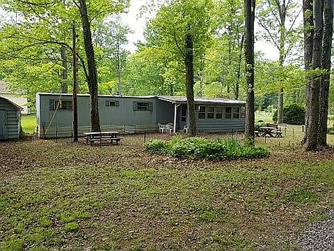 1st image of 2837 Shady Dr