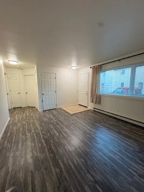 2 bed, 800 sqft, $1,700 — Photo 3