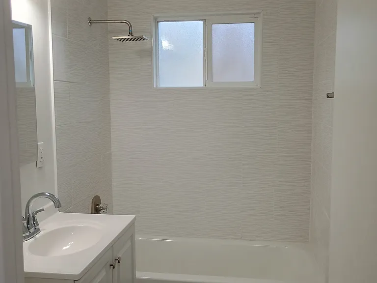 Villa Los Pinos Apartments — Photo 10
