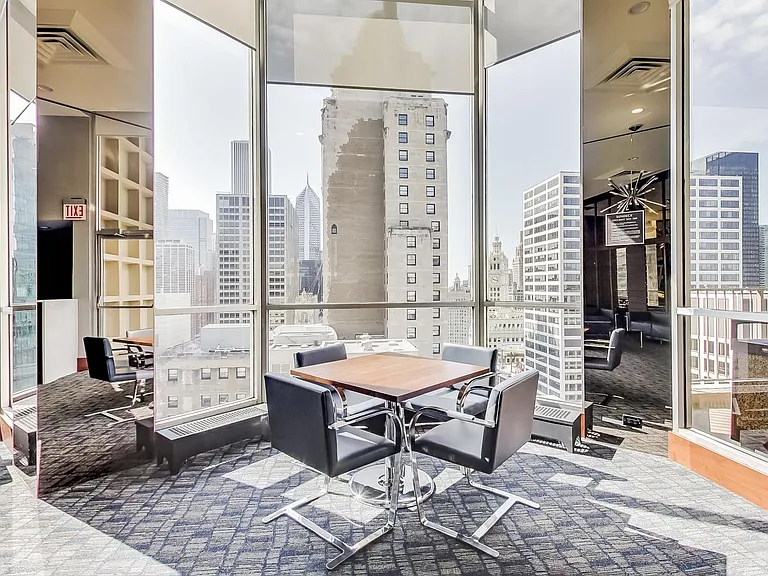 535 N Michigan Ave #1505 — Photo 12