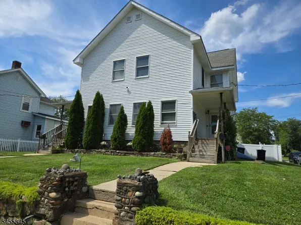34 Carlton Ave, Washington, NJ 07882