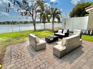 3350 Turtle Cv #3350, West Palm Beach, FL 33411