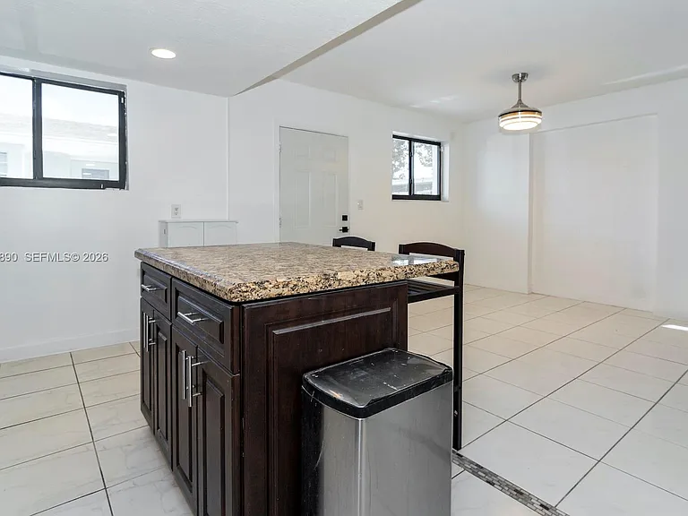2729 SW 67th Ave — Photo 17