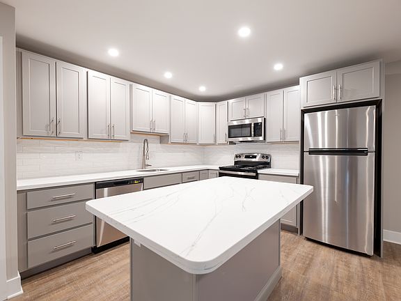 2nd image of 204 E Chester Pike #101