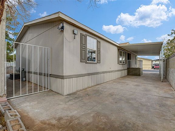 3rd image of 3385 Death Valley Dr