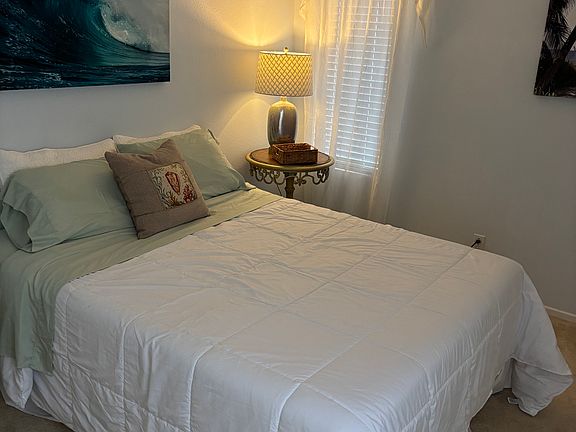 Super comfy queen bed, softly lite room with no traffic noise.
