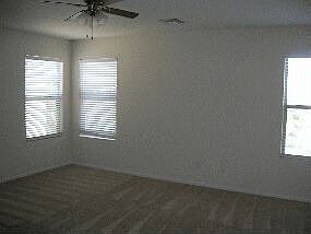3rd image of 731 N 112th Dr