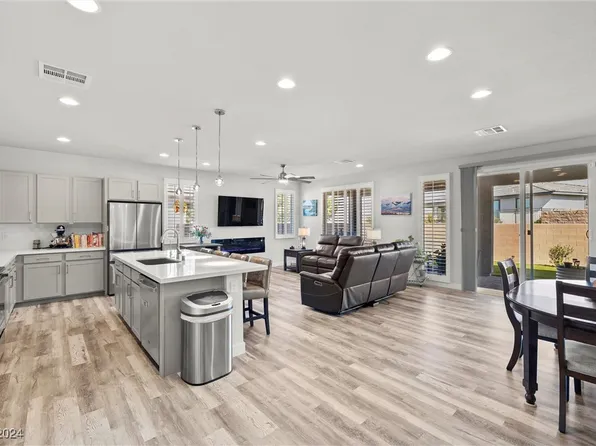 4484 E Cactus Canyon Dr, Pahrump, NV 89061