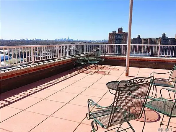 107-40 Queens Boulevard image 25 of 27