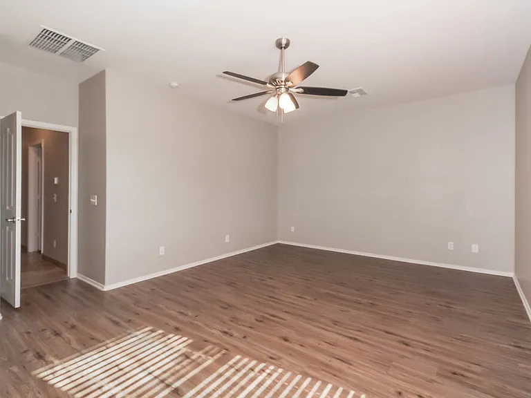 3670 S Western Way — Photo 11