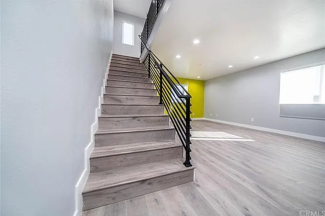 4820 Saint Charles Pl — Photo 32
