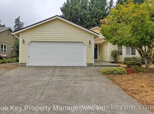 16902 SE 17th St, Vancouver, WA 98683