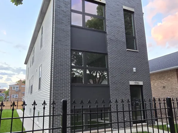 5736 W Huron St, Chicago, IL 60644