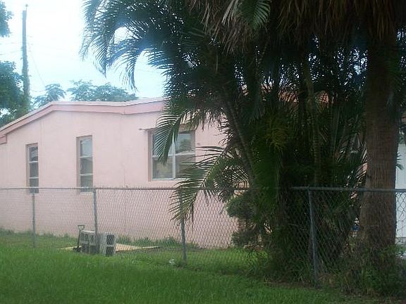 3rd image of 404 NW 20th Ave