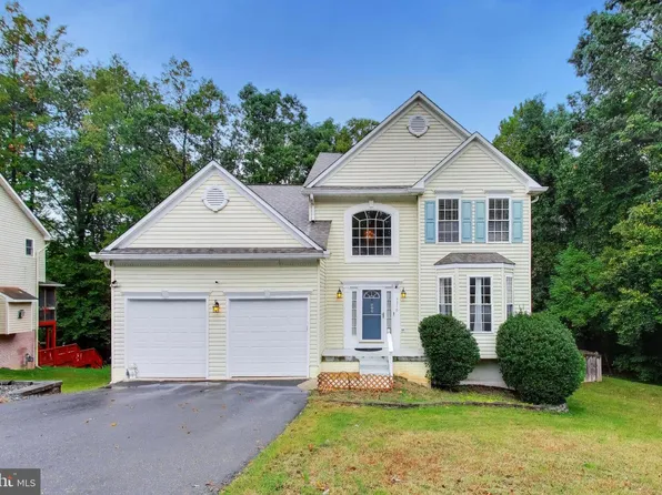 6210 Forest Grove Dr, Fredericksburg, VA 22407