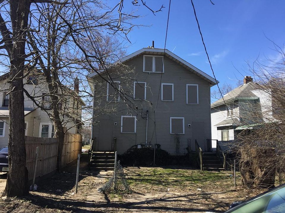 2nd image of 98-100 N Wayne Ave