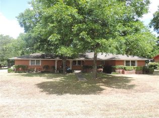 304 N 3rd St, Midlothian, TX 76065
