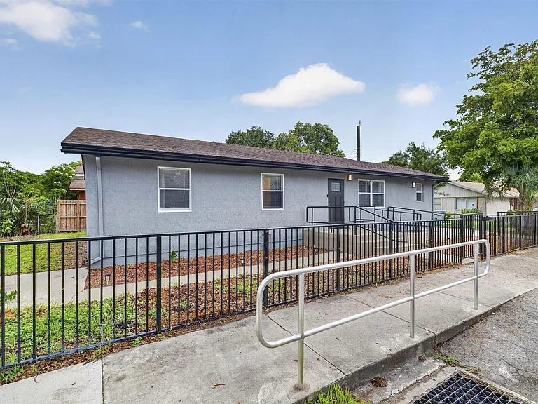 800 NW 6th Ave — Photo 7