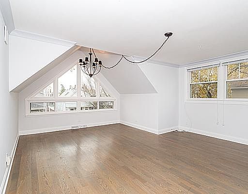4th image of 2834 N Troy St Floor 3