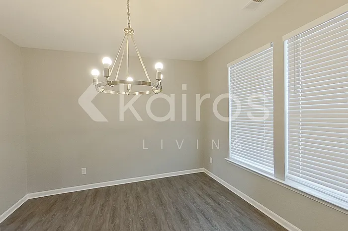 4 bed, 3.0 bath, 2517 sqft, $2,525 — Photo 3