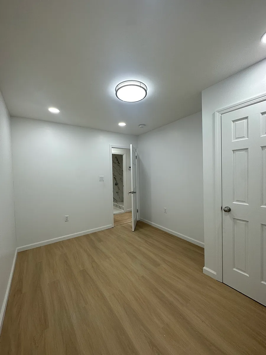 Building Photo - 34 Arbor Dr #1