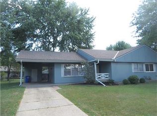 420 Corral Dr, Belton, MO 64012