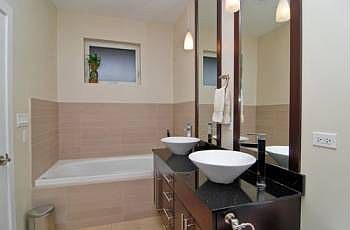 2nd image of 1445 W Grand Ave #2E