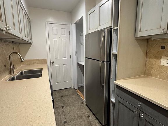 4th image of 8353 Dunham Ct #640